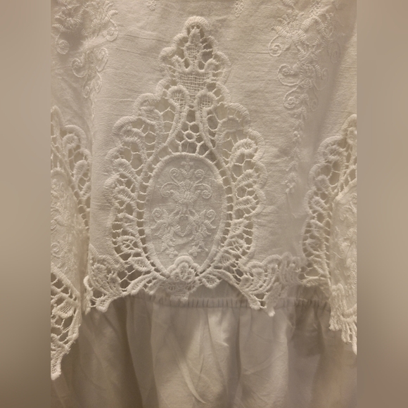 Flying Tomato White Backless Dress - Picture 2 of 2